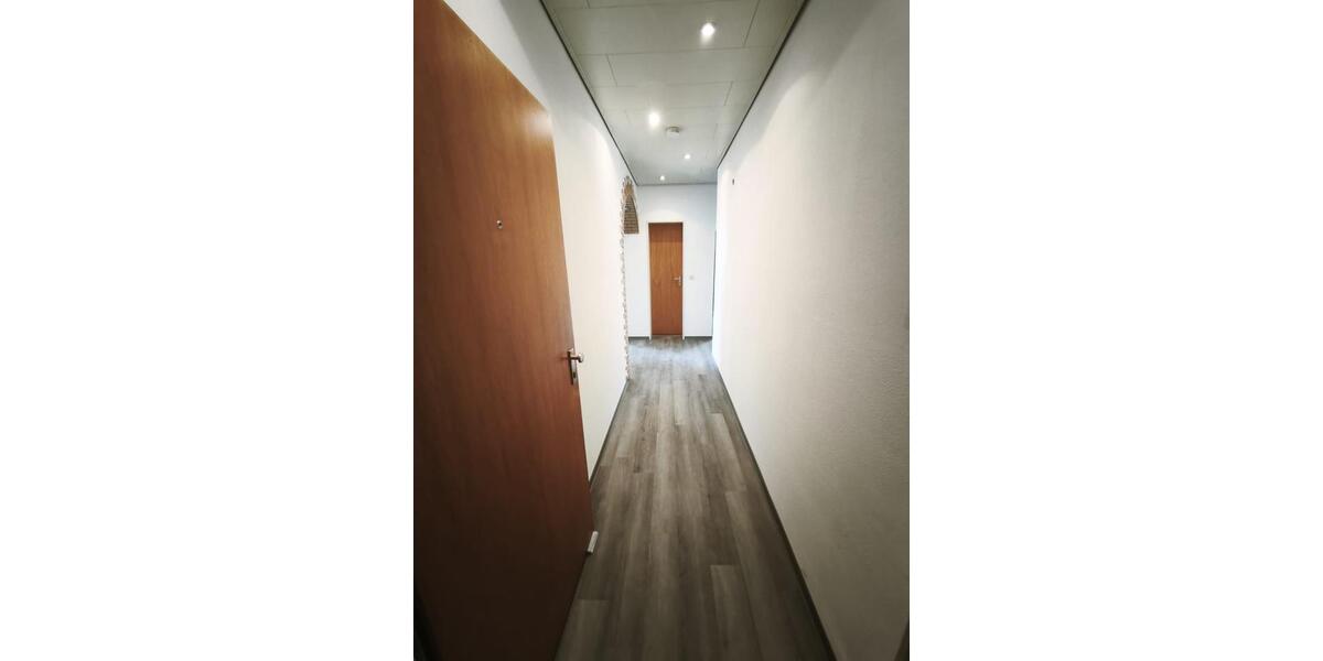 Etagenwohnung Duisburg Huckingen - 3 Zimmer, 92 m&sup2;, 1.050&euro; | Angebot:27586893