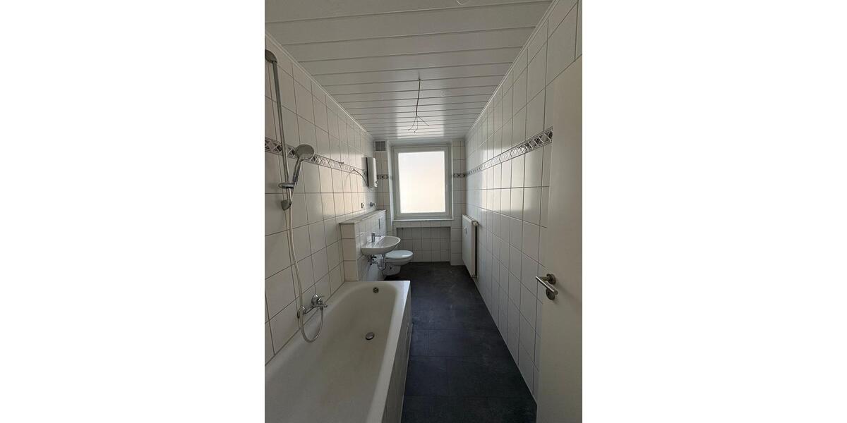 Etagenwohnung Gelsenkirchen Gelsenkirchen-Mitte - 5.5 Zimmer, 137 m&sup2;, 1.000&euro; | Angebot:25434234