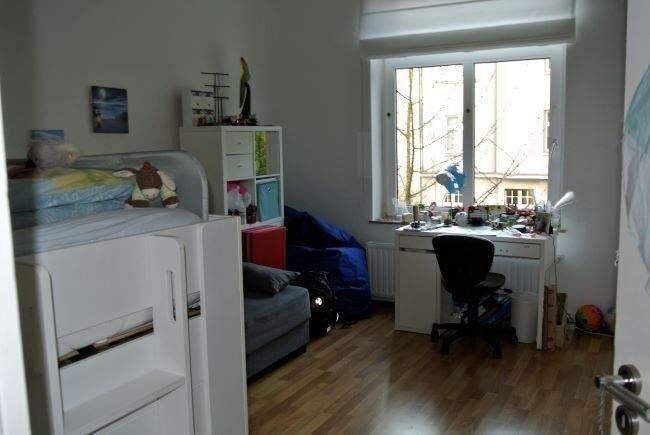 Etagenwohnung Mülheim an der Ruhr Mitte - 4 Zimmer, 118 m&sup2;, 1.100&euro; | Angebot:26826525