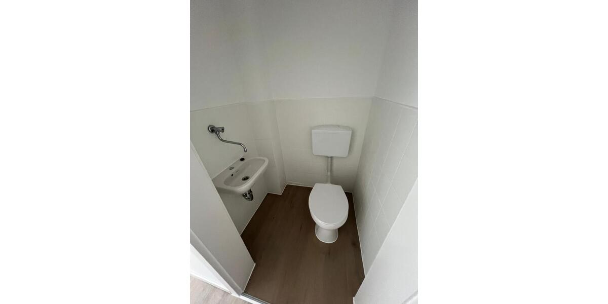 Etagenwohnung Gelsenkirchen Gelsenkirchen-West - 5 Zimmer, 140 m&sup2;, 1.200&euro; | Angebot:27541821