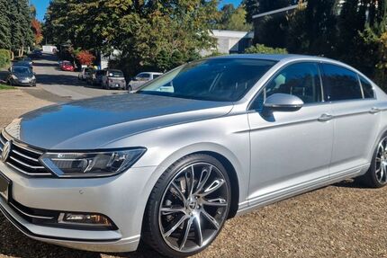 VW Passat 112.000 km 12.999 &euro; Solingen 42651