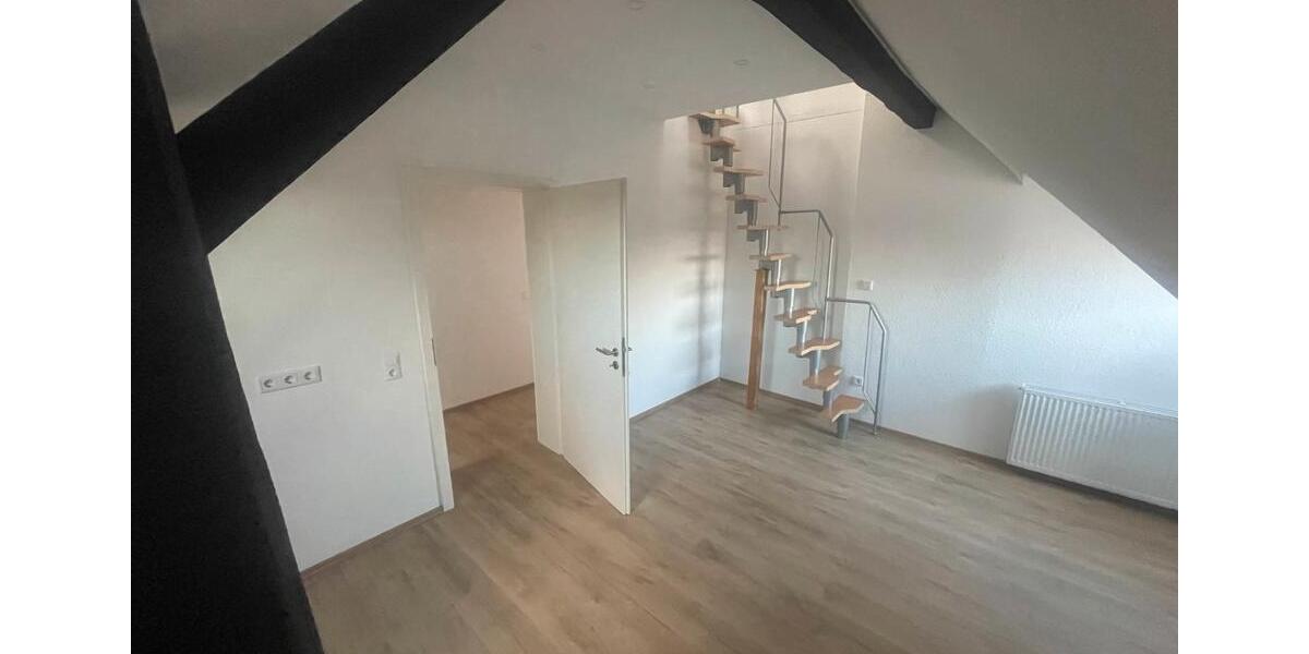 Dachgeschoßwohnung Bochum Bochum-Mitte - 3 Zimmer, 60 m&sup2;, 650&euro; | Angebot:25294053
