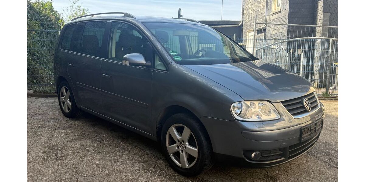 VW Touran 247.000 km 2.900 &euro; Remscheid 42855