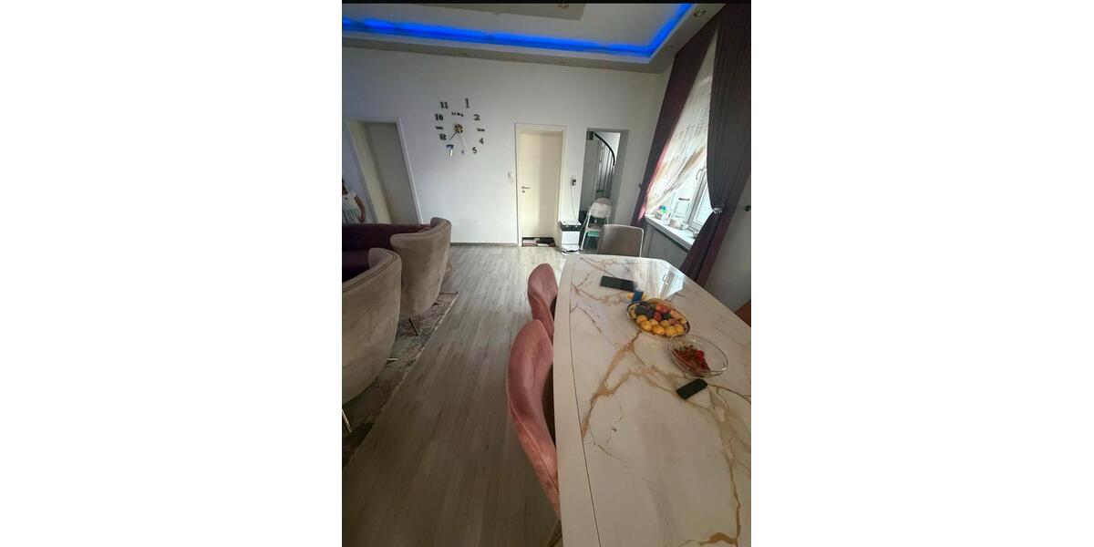 Erdgeschoßwohnung Duisburg Ruhrort - 3 Zimmer, 84 m&sup2;, 650&euro; | Angebot:27582526