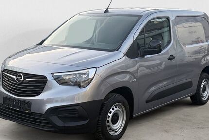 Opel Combo 29.741 km 14.990 &euro; Düsseldorf 40589