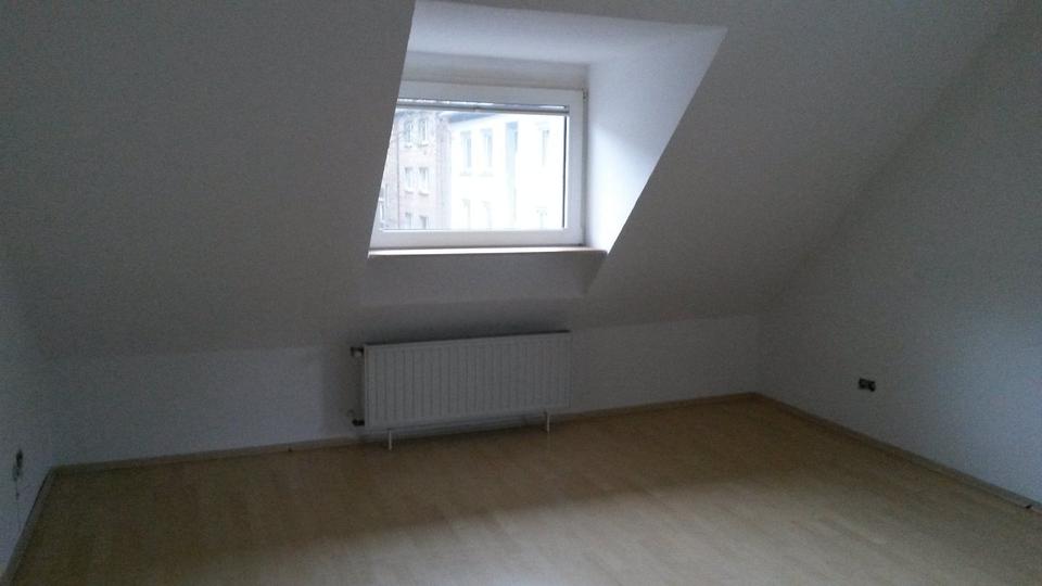 Maisonettenwohnung Duisburg Mittelmeiderich - 3 Zimmer, 88 m&sup2;, 650&euro; | Angebot:25418931