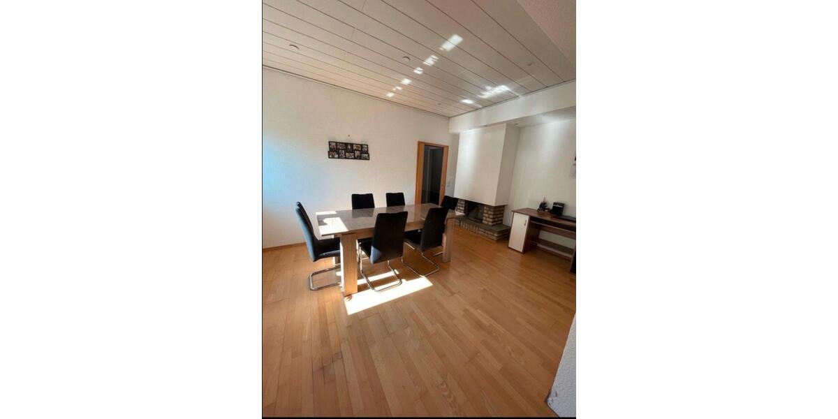 Etagenwohnung Gelsenkirchen Ückendorf - 5 Zimmer, 130 m&sup2;, 240.000&euro; | Angebot:20245706