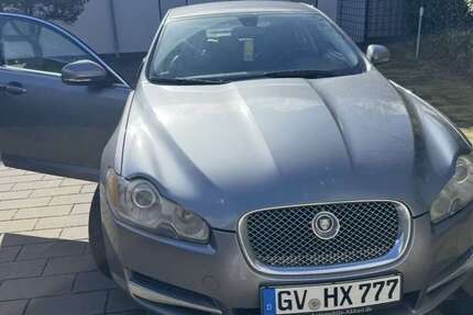 Jaguar XF 215.000 km 9.250 &euro; Neuss 41469