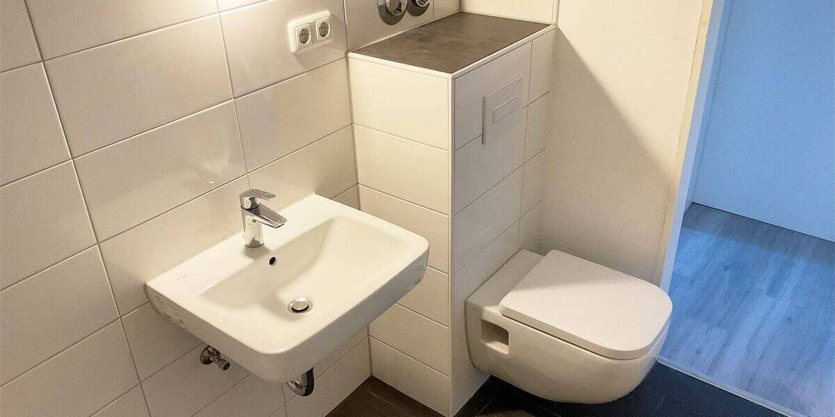 Etagenwohnung Bochum Querenburg - 5 Zimmer, 125 m&sup2;, 990&euro; | Angebot:26627294