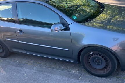 VW Golf 321.000 km 1.699 &euro; Gladbeck 45968