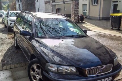 Volvo V70 200.000 km 4.900 &euro; Düsseldorf 40237
