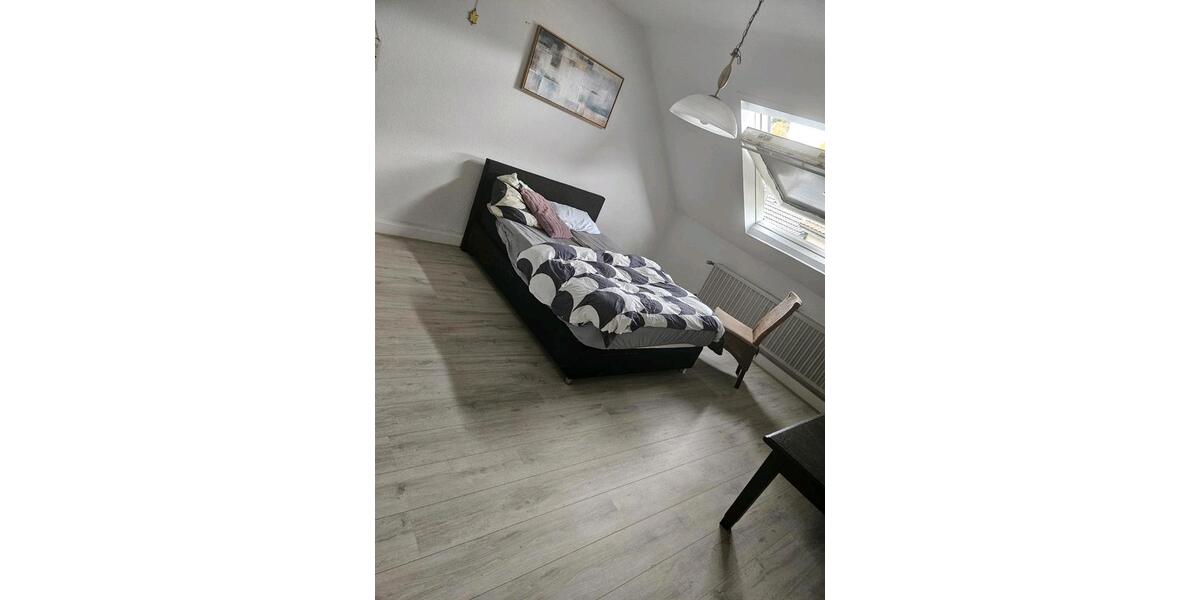 Etagenwohnung Wuppertal Gemarkung Langerfeld - 2 Zimmer, 65 m&sup2;, 495&euro; | Angebot:25150324