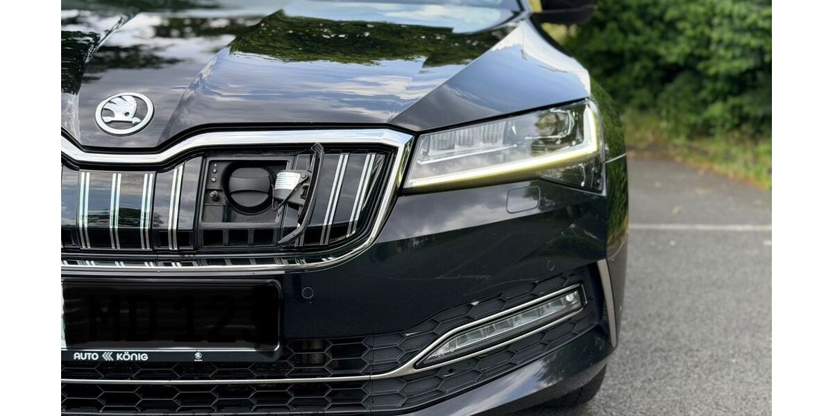Skoda Superb 126.000 km 19.199 &euro; Oberhausen 46145