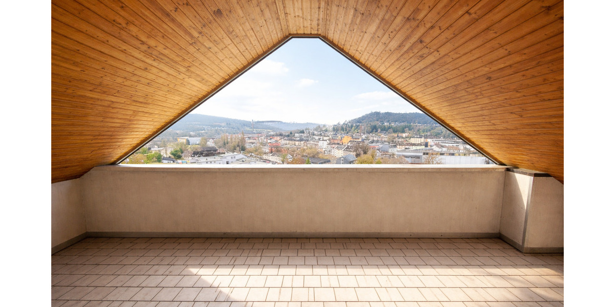 Etagenwohnung Wuppertal Langerfeld - 4 Zimmer, 134 m&sup2;, 999&euro; | Angebot:25796886