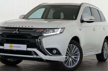 Mitsubishi Plug-in Hybrid Outlander 36.340 km 22.560 &euro; Düsseldorf 40599