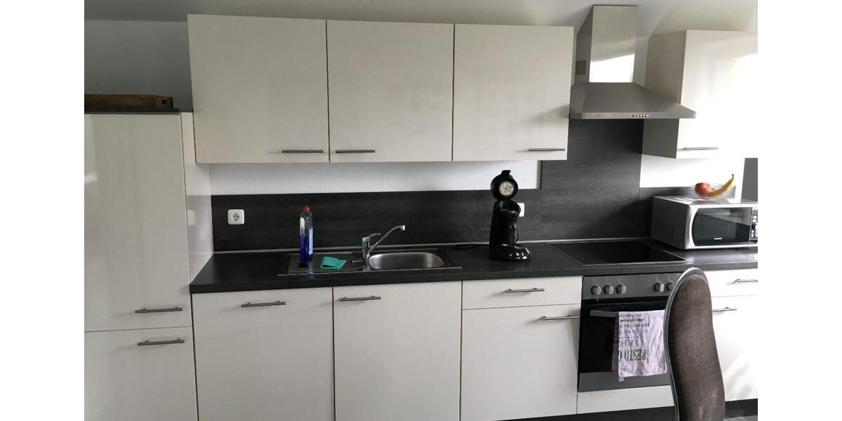 Dachgeschoßwohnung Duisburg Hochheide - 3 Zimmer, 80 m&sup2;, 716&euro; | Angebot:25948952