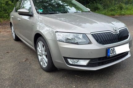 Skoda Octavia 103.000 km 9.400 &euro; Oberhausen 46147