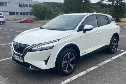 Nissan Qashqai 9.891 km 28.500 &euro; Bottrop 46242
