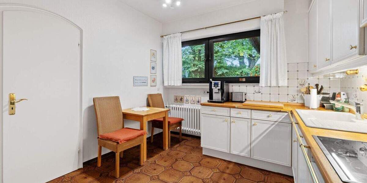 Einfamilienhaus Ratingen Hösel - 8 Zimmer, 303 m&sup2;, 1.450.000&euro; | Angebot:25779367