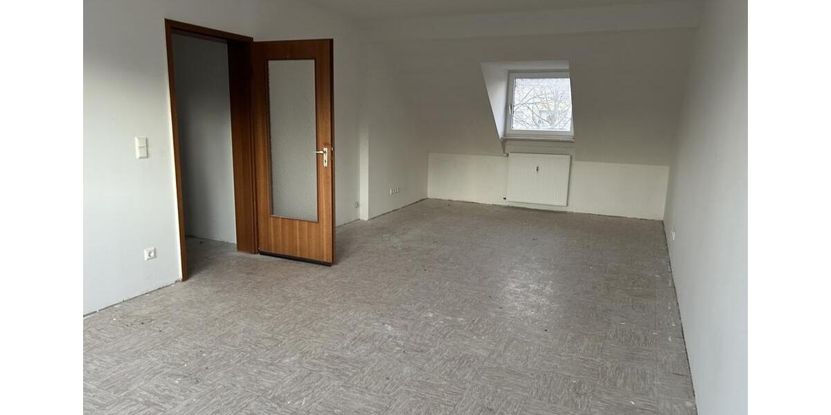 Dachgeschoßwohnung Duisburg Walsum - 2.5 Zimmer, 70 m&sup2;, 473&euro; | Angebot:23282116