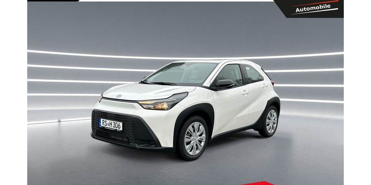 Toyota Aygo (X) 3.500 km 20.990 &euro; Remscheid 42859