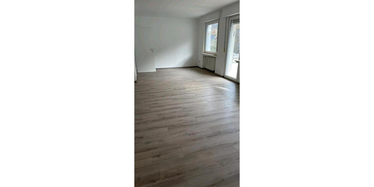 Etagenwohnung Ennepetal - 3 Zimmer, 84 m&sup2;, 600&euro; | Angebot:25444015