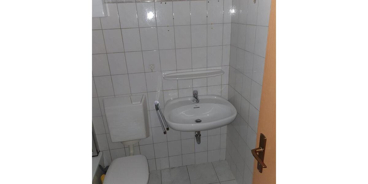 Erdgeschoßwohnung Wuppertal Gemarkung Ronsdorf - 2 Zimmer, 70 m&sup2;, 640&euro; | Angebot:25944874