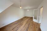 Dachgeschoßwohnung Düsseldorf Stadtbezirk 9 - 1 Zimmer, 35 m&sup2;, 695&euro; | Angebot:26593126