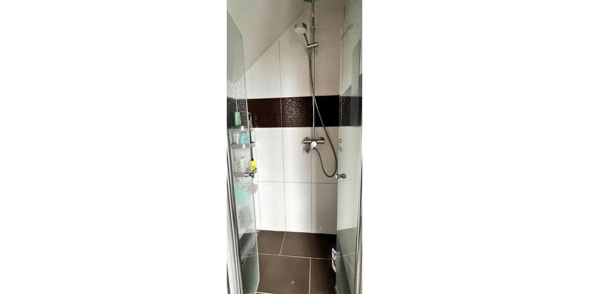 Etagenwohnung Solingen Wald - 4 Zimmer, 104 m&sup2;, 1.500&euro; | Angebot:27566171