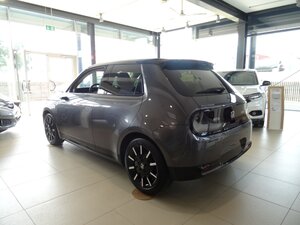 Honda E CVT Advance Paket +CarPlay+360 Kamera+ Adv 30.980 km 15.950 &euro; Meerbusch 40667