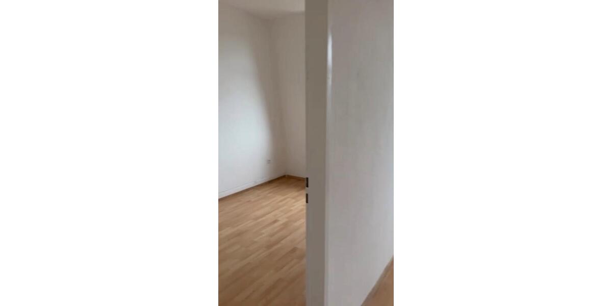 Etagenwohnung Duisburg - 2 Zimmer, 49 m&sup2;, 590&euro; | Angebot:25979641