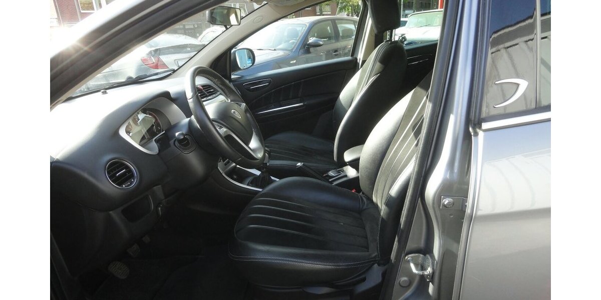 Lancia Delta Oro 1,9d 140 KW HU11/27 Klimatr+Navi+Leder 167.000 km 4.900 &euro; Neuss 41462