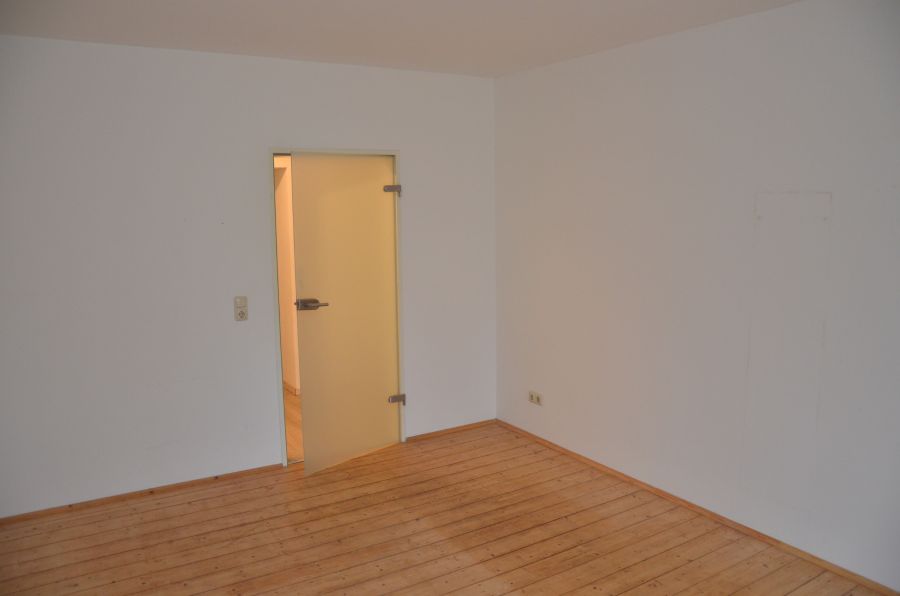 Helle 2,5 Zi-Komfortwohnung in ruhiger Lage, großer Sonnenbalkon, nahe Innenstadt - Etagenwohnung Bochum Bochum-Nord | Angebot:27567596