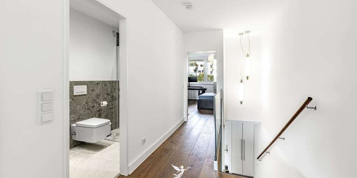 Etagenwohnung Düsseldorf Derendorf - 3 Zimmer, 92 m&sup2;, 1.800&euro; | Angebot:27552963