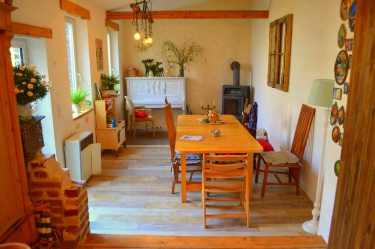 Etagenwohnung Duisburg Essenberg - 16 Zimmer, 600 m&sup2;, 550&euro; | Angebot:26444153
