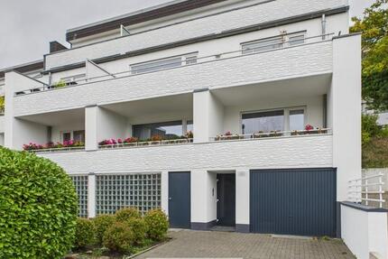 Wohnung Düsseldorf Stadtbezirk 8 - 3 Zimmer, 109 m&sup2;, 1.450&euro; | Angebot:24157205