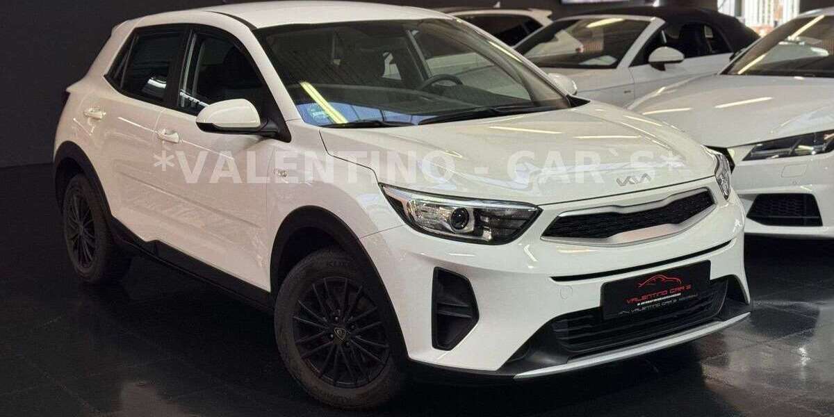 Kia Stonic 47.804 km 13.499 &euro; Radevormwald 42477