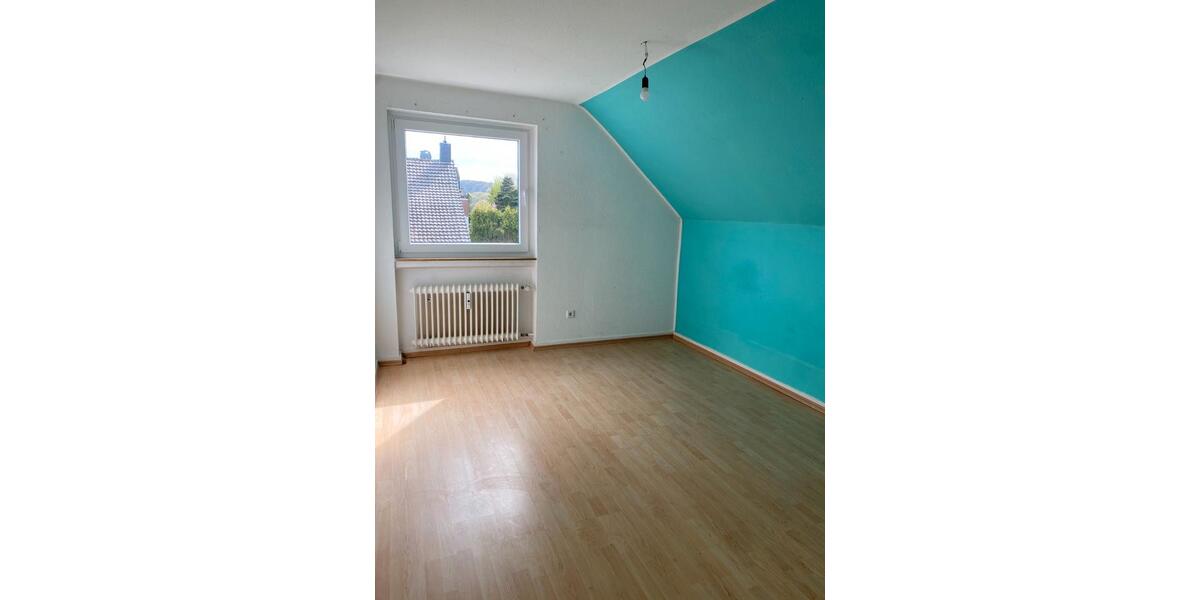 Dachgeschoßwohnung Velbert Pöthen - 3 Zimmer, 68 m&sup2;, 430&euro; | Angebot:26338384