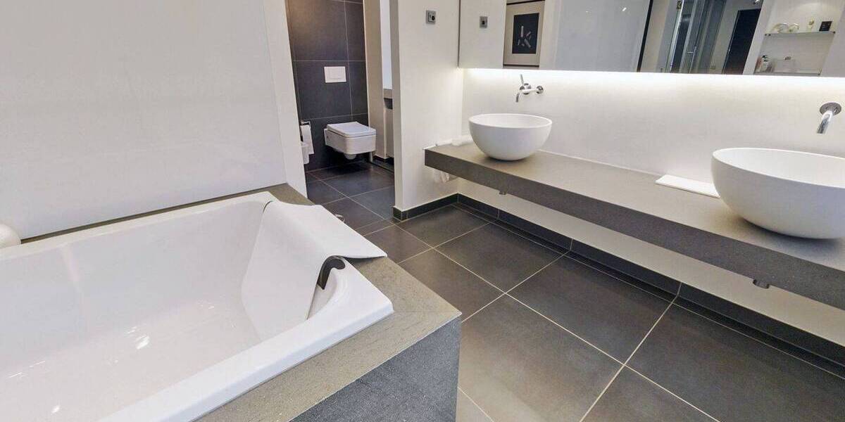 Etagenwohnung Düsseldorf Oberkassel - 5 Zimmer, 269 m&sup2;, 1.695.000&euro; | Angebot:26816806