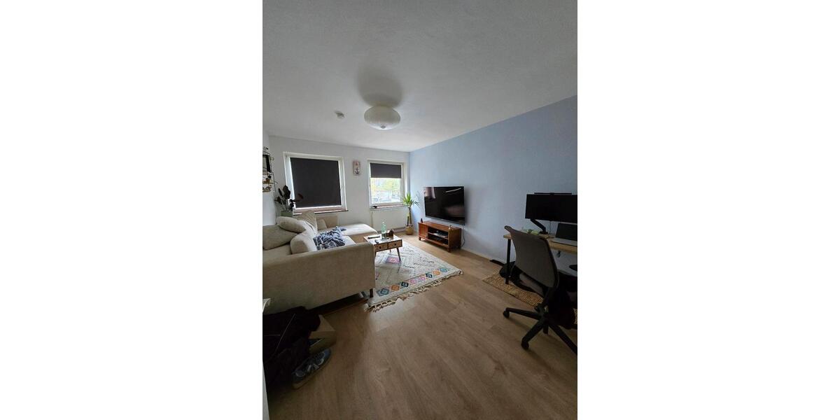 Etagenwohnung Düsseldorf Heerdt - 2 Zimmer, 55 m&sup2;, 1.220&euro; | Angebot:27568475