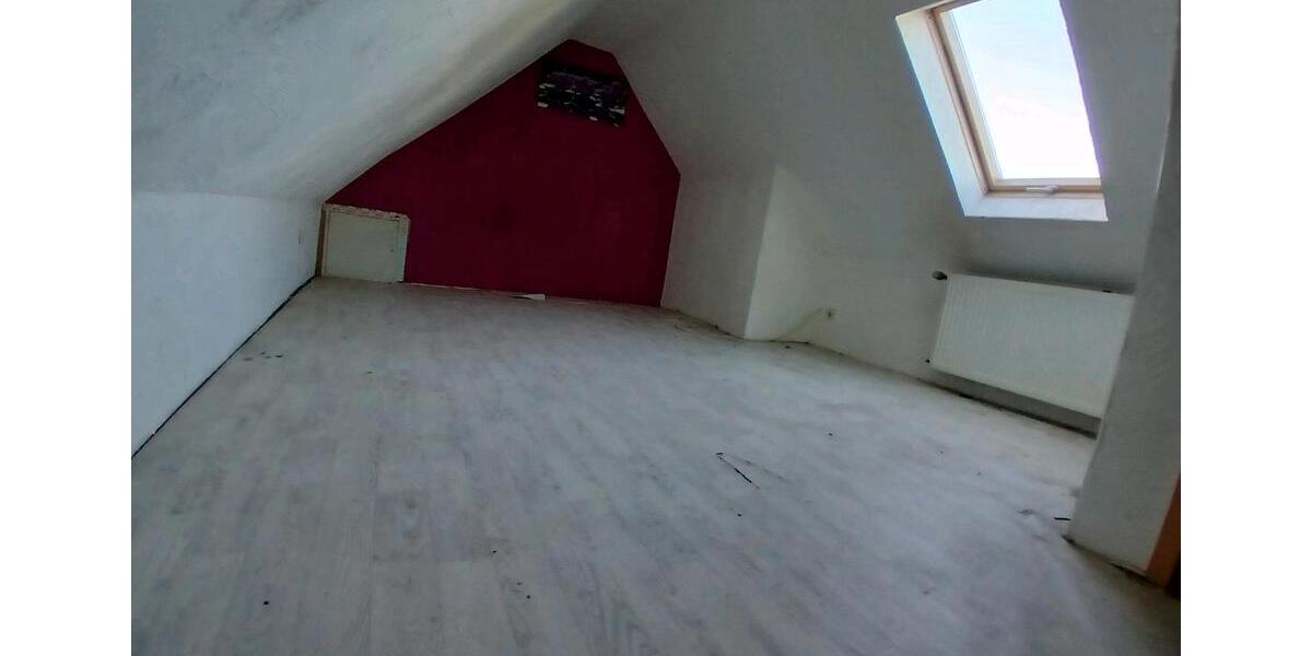 Dachgeschoßwohnung Gelsenkirchen Gelsenkirchen-West - 2 Zimmer, 120 m&sup2;, 810&euro; | Angebot:25782609