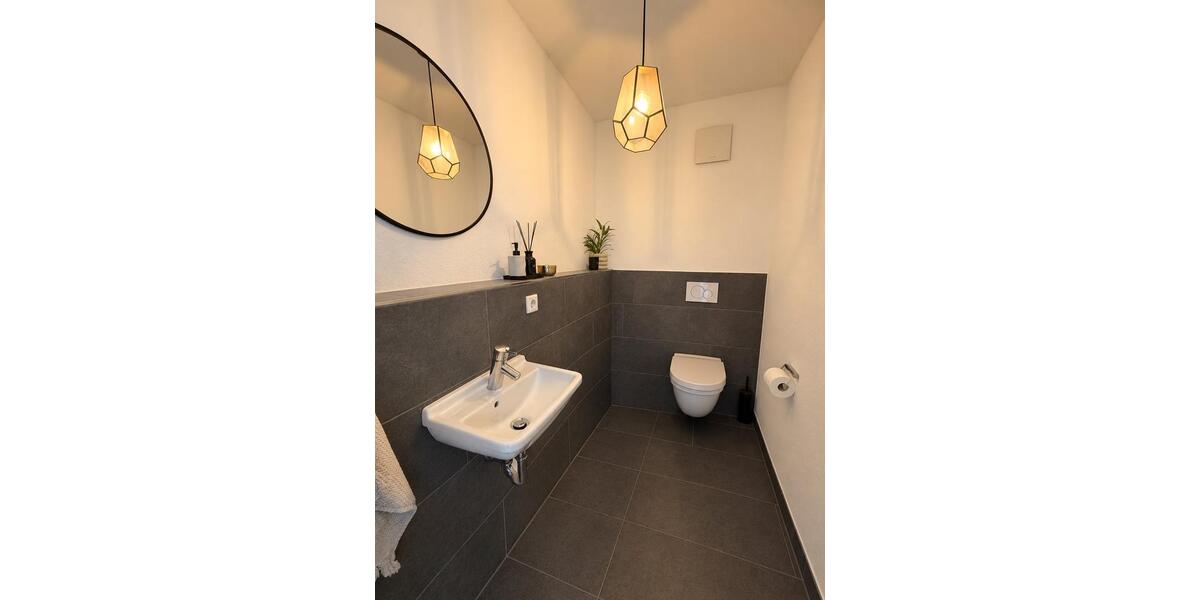 Einfamilienhaus Essen Stadtbezirk VIII - 2 Zimmer, 99 m&sup2;, 1.156&euro; | Angebot:27580202