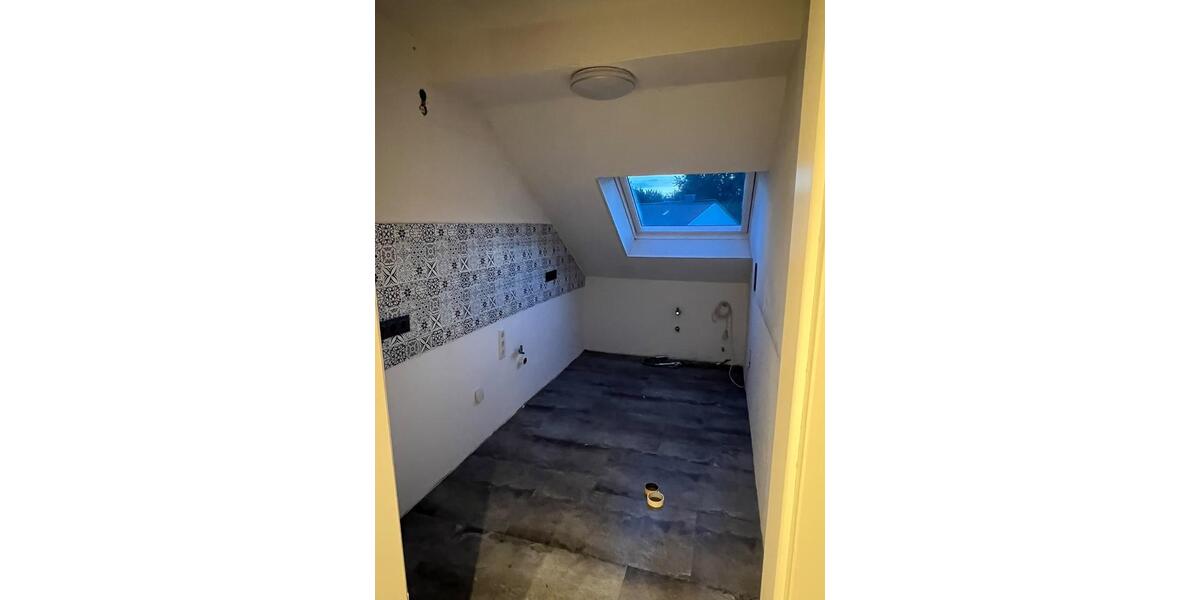 Etagenwohnung Wuppertal Arrenberg - 2 Zimmer, 60 m&sup2;, 600&euro; | Angebot:27543517
