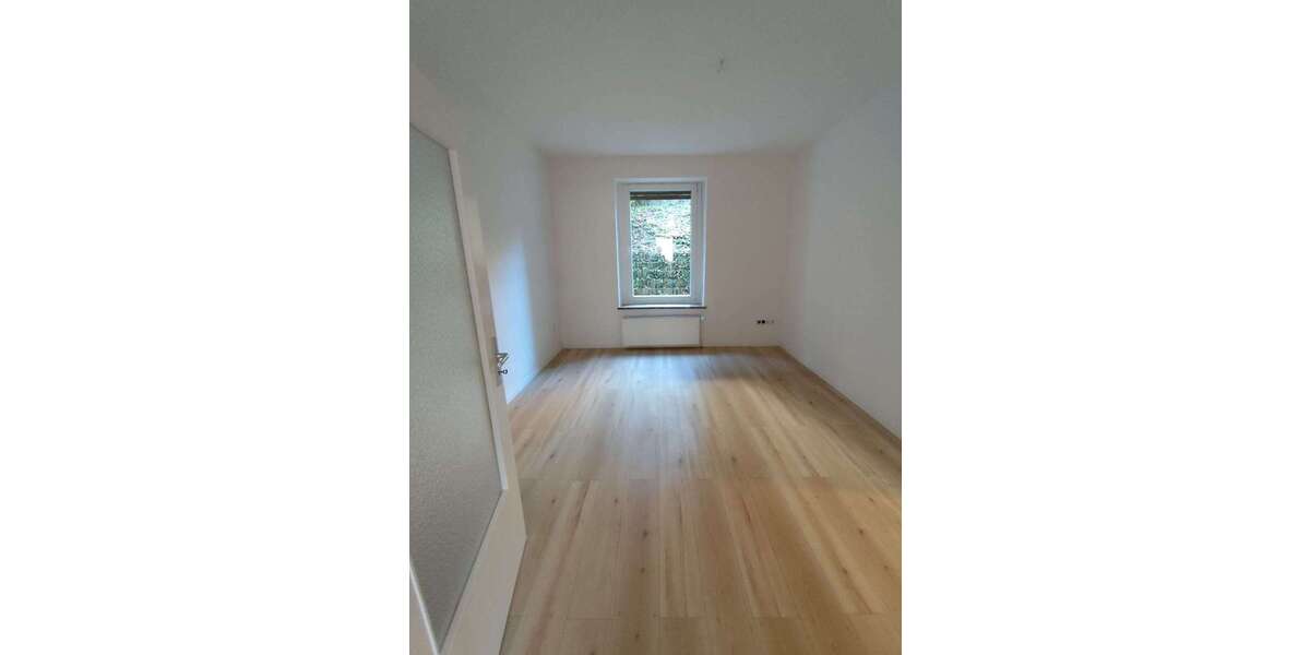 Etagenwohnung Wuppertal Vohwinkel - 3 Zimmer, 68 m&sup2;, 599&euro; | Angebot:25927764