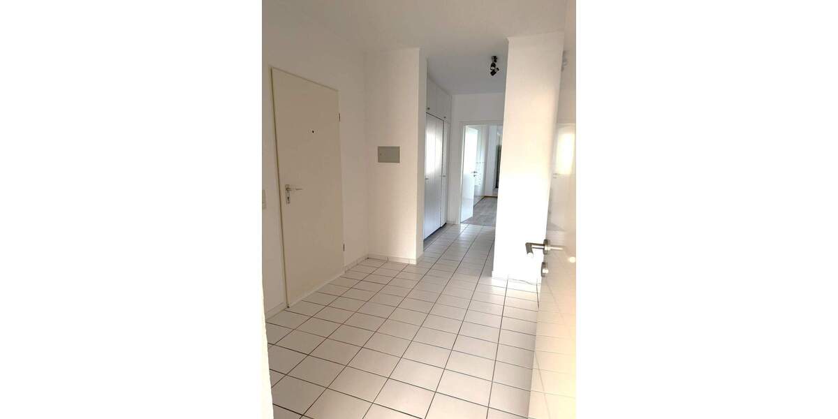 Etagenwohnung Düsseldorf Düsseltal - 2 Zimmer, 74 m&sup2;, 875&euro; | Angebot:25999587