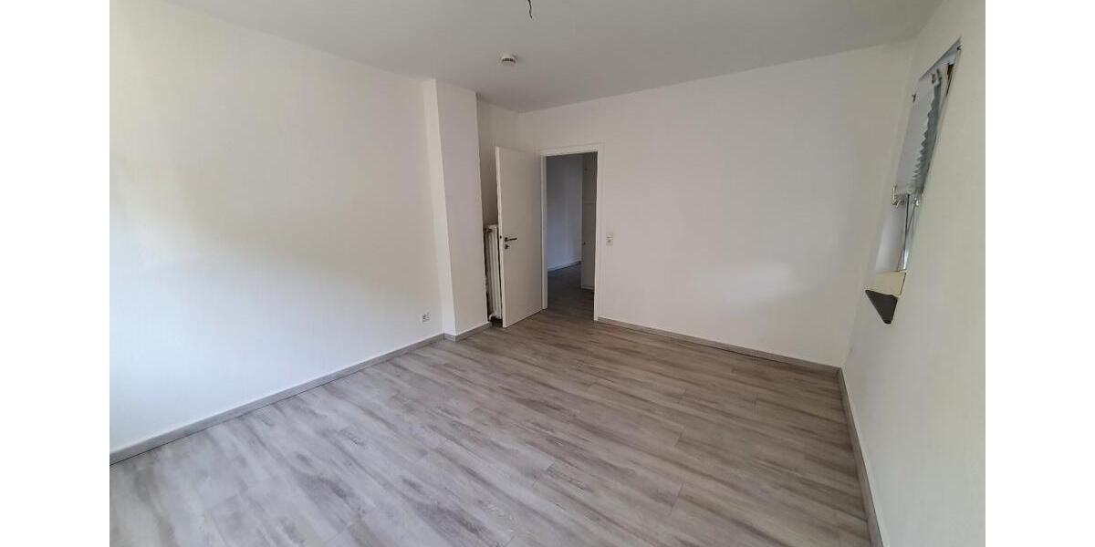 Hochparterre Wuppertal Gemarkung Ronsdorf - 2 Zimmer, 48 m&sup2;, 440&euro; | Angebot:27543352