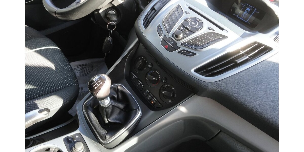 Ford C-Max Champion Editi. Z.Riemen+Ölpumpe+Turbo Neu 131.000 km 5.790 &euro; Neuss 41462