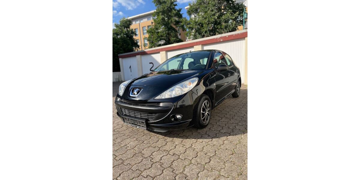 Peugeot 206 142.000 km 3.499 &euro; Duisburg 47229