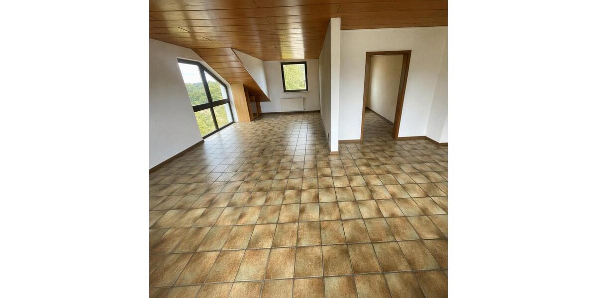 Dachgeschoßwohnung Bochum Günnigfeld - 3 Zimmer, 107 m&sup2;, 695&euro; | Angebot:27533094