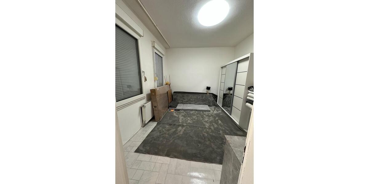 Erdgeschoßwohnung Solingen Höhscheid - 4 Zimmer, 92 m&sup2;, 850&euro; | Angebot:25967625